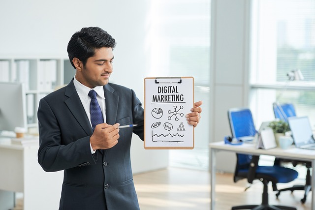 Expert from a Digital Marketing Company in Kuwait Presenting Strategy A professional presenting a digital strategy chart, representing a digital marketing company in Kuwait.
